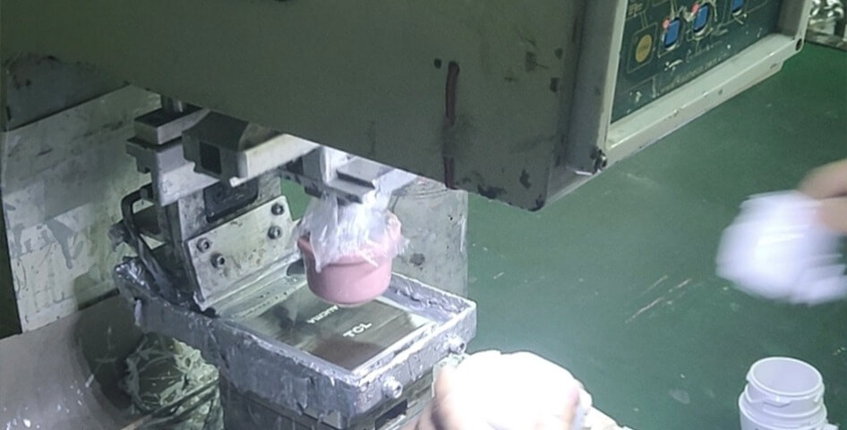 Mold Making Manufacturers & Plastic Injection Molding Services Supplier in China Factory
