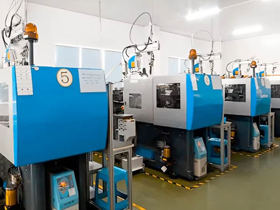 Injection molding equipment1