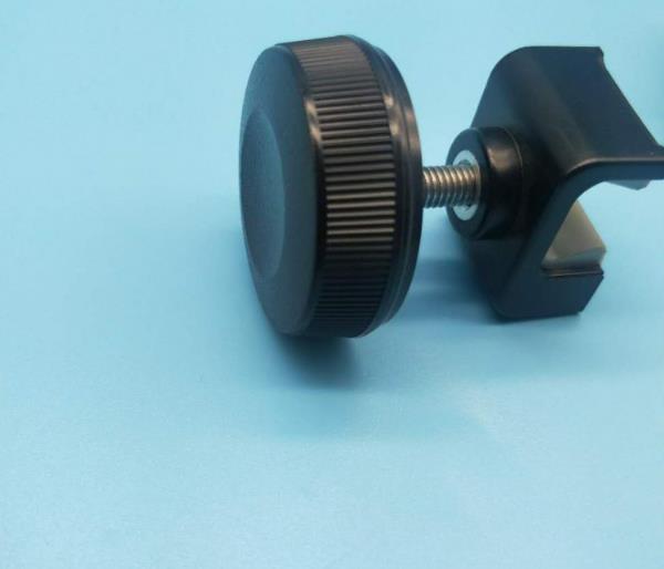 Improper heat treatment process of mould is easy to cause failure of plastic mould