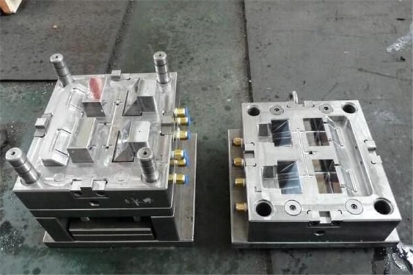 Plastic mold processing