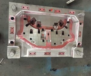 How Do You Choose a Reliable Plastic Injection OEM Partner?