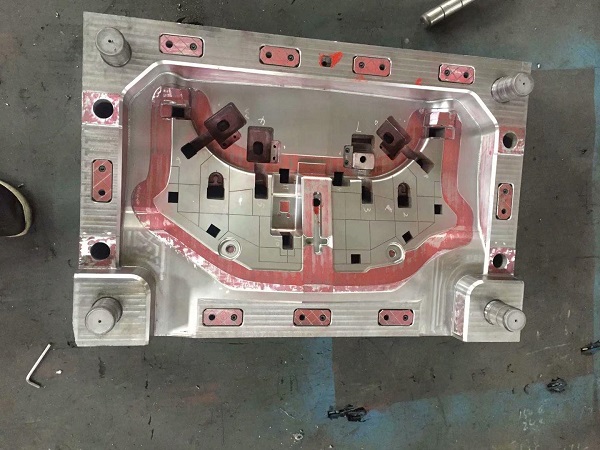 Plastic injection oem partner