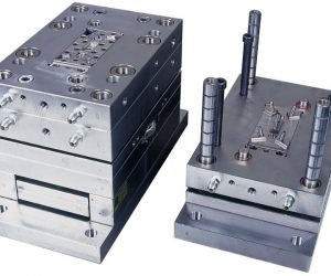 How Do Plastic Injection Moulding Products Manufacturers Deliver Precision?